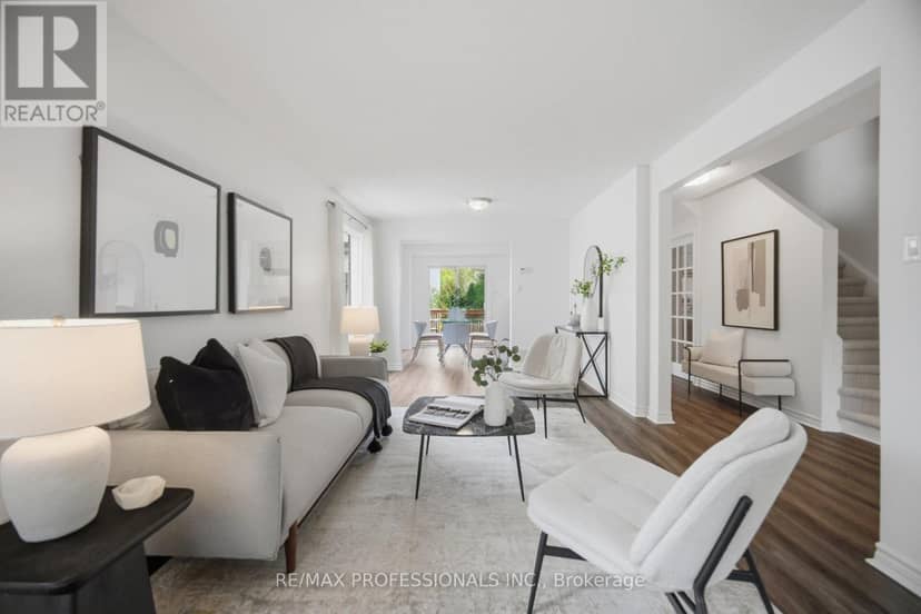 6081 Fullerton Crescent — photo 12 of 40