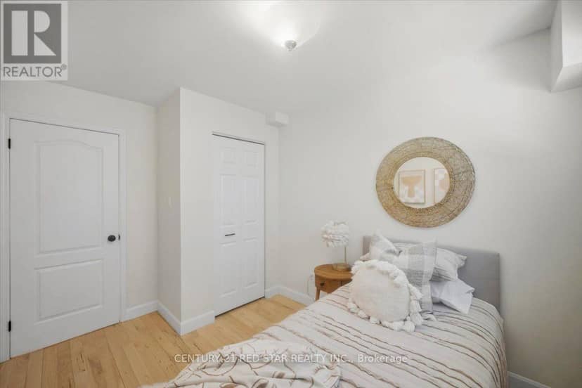 475 Forfar Street E — photo 15 of 32
