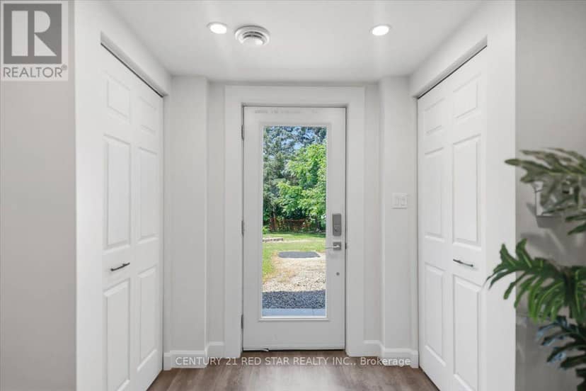 475 Forfar Street E — photo 19 of 32