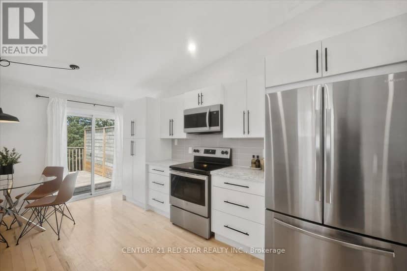 475 Forfar Street E — photo 6 of 32