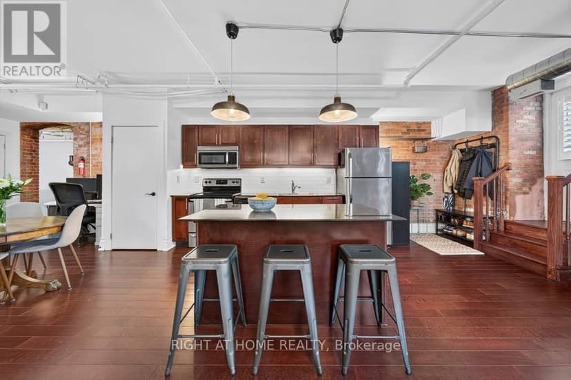 103 - 200 Stinson Street — photo 13 of 40