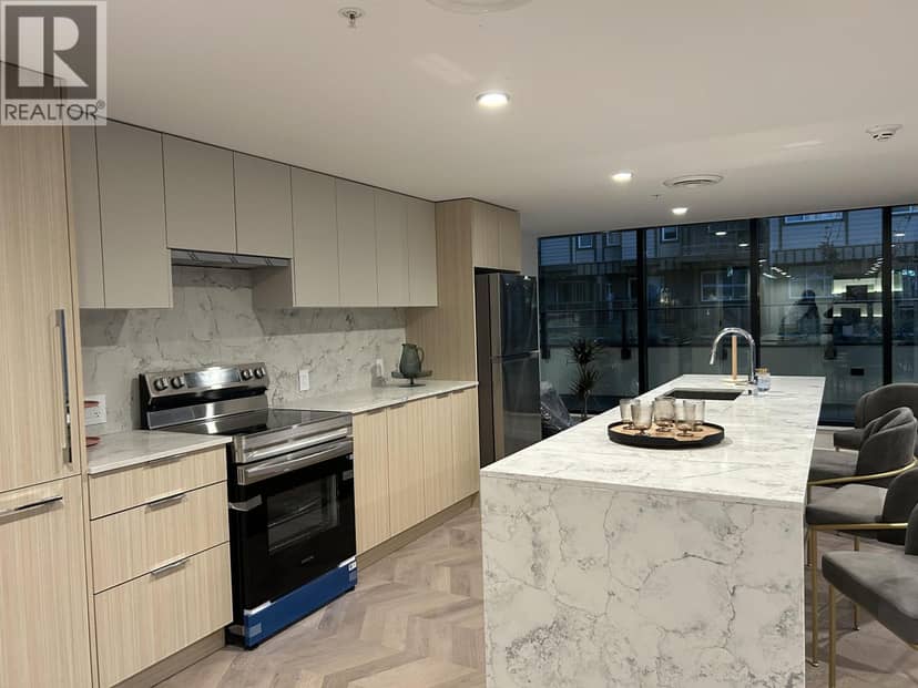 806 10333 133 STREET, Surrey, photo 2