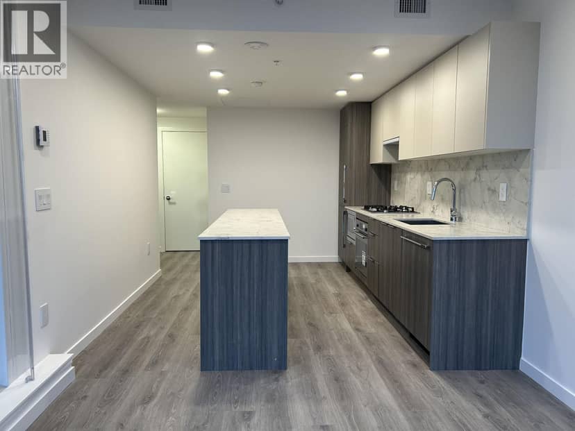 806 10333 133 STREET, Surrey, photo 3