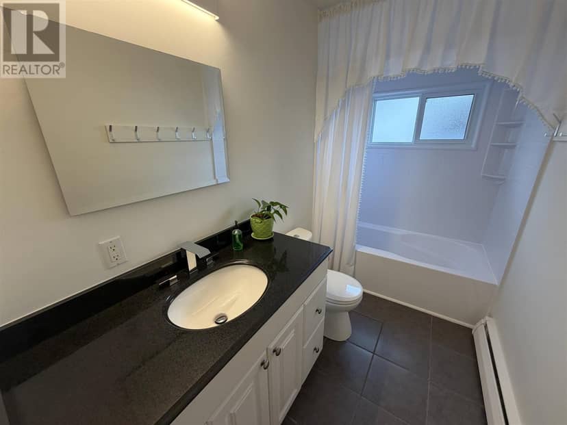 74 Roman AVE — photo 15 of 31