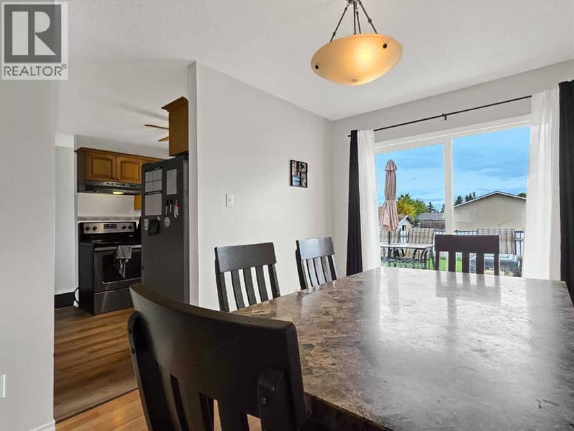 9826 101 Street, Grande Cache, photo 4