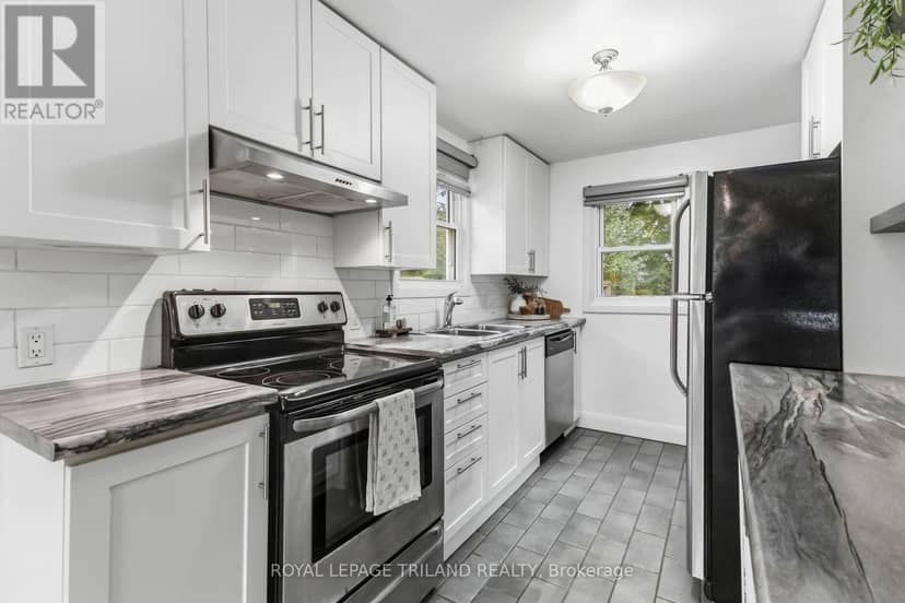 1628 Churchill Avenue — photo 19 of 38
