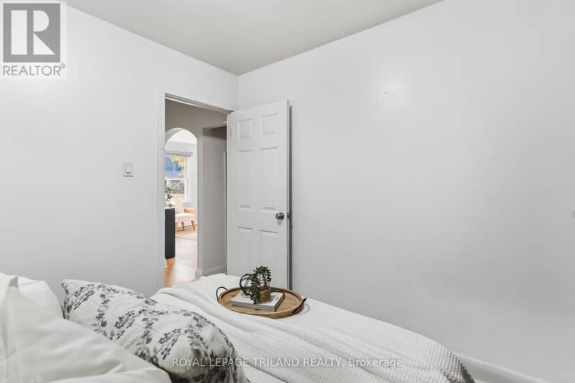 1628 Churchill Avenue — photo 23 of 38