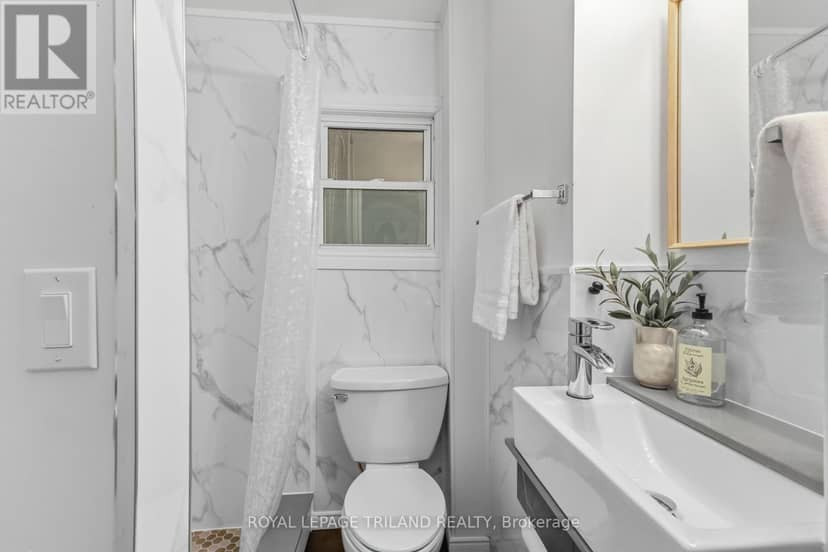 1628 Churchill Avenue — photo 26 of 38