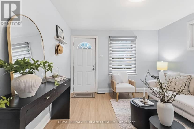 1628 Churchill Avenue, London East, photo 7