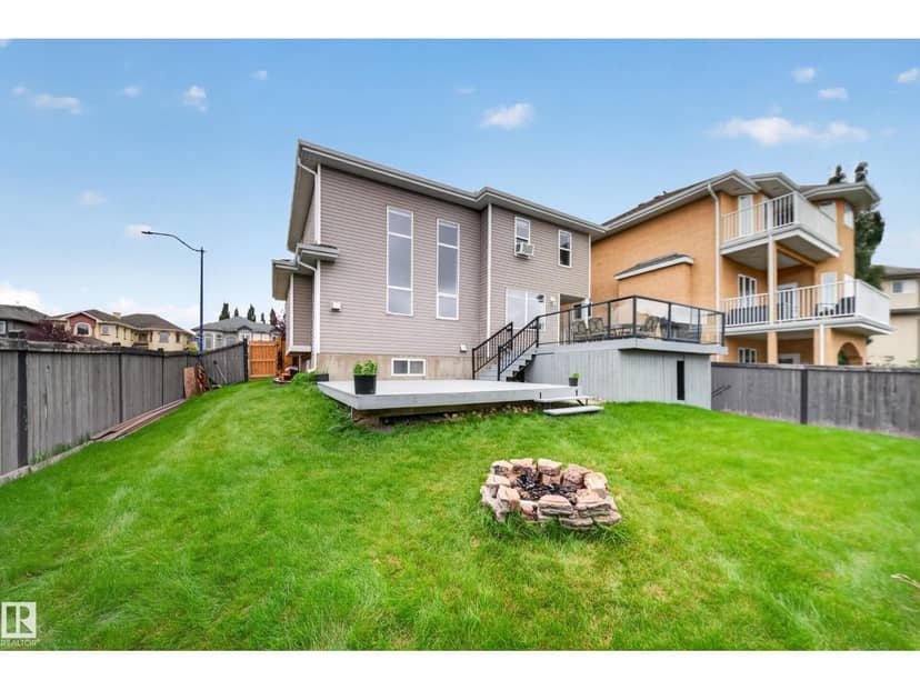 6904 18 AV SW — photo 9 of 40