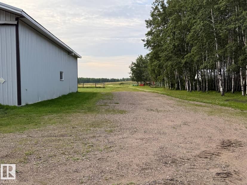 41102 Township Road 620 — photo 39 of 40