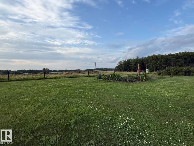 41102 Township Road 620 — photo 40 of 40