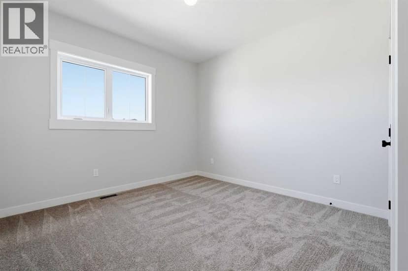 123 Coote Street — photo 32 of 40