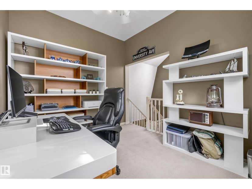 10746 University AV NW — photo 35 of 40