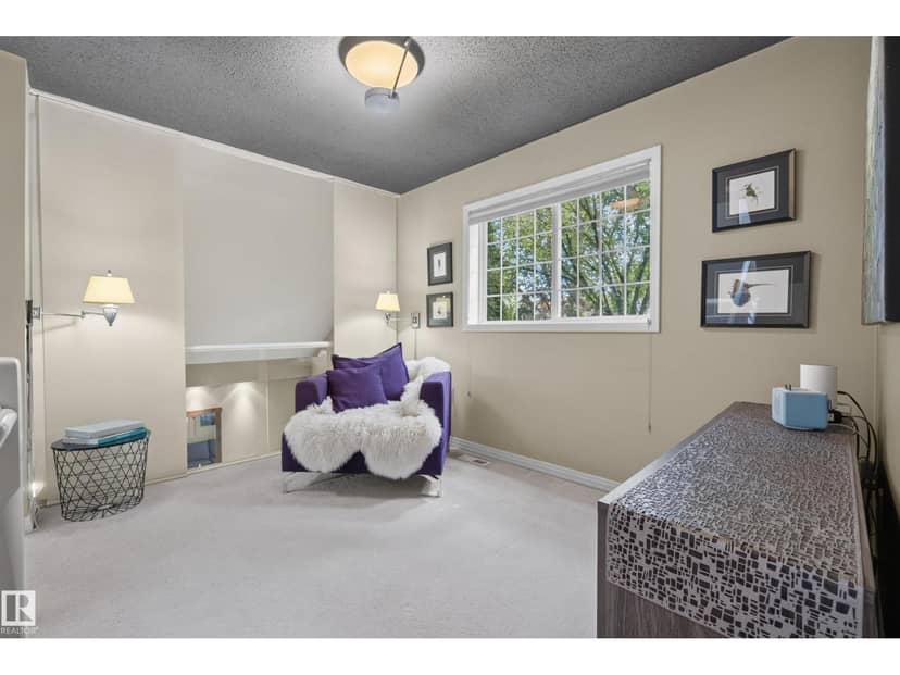 10746 University AV NW — photo 23 of 40