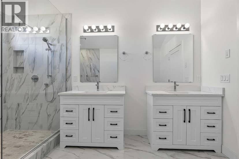 8 Diamond Valley Close — photo 22 of 38