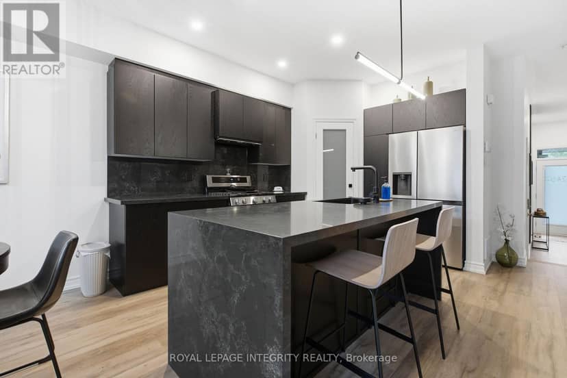246 Cooks Mill Crescent — photo 11 of 40
