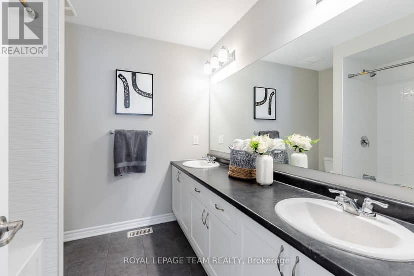 12 Oxalis Crescent — photo 36 of 40
