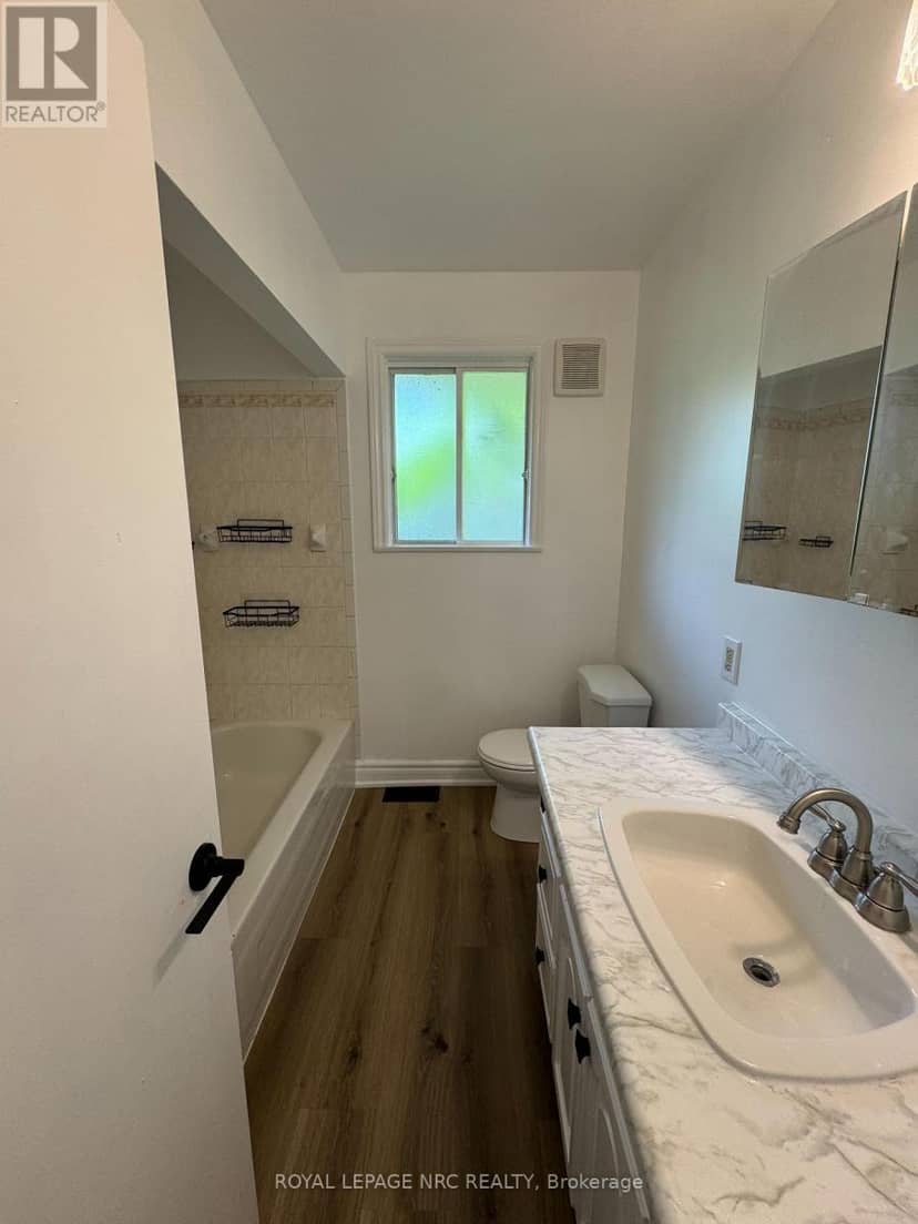 11 Richard Street — photo 13 of 24