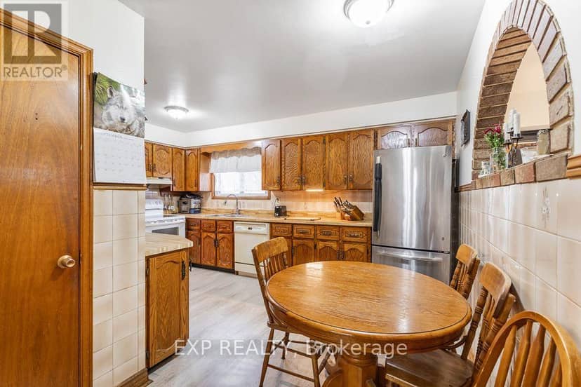 297 Linden Street — photo 32 of 40