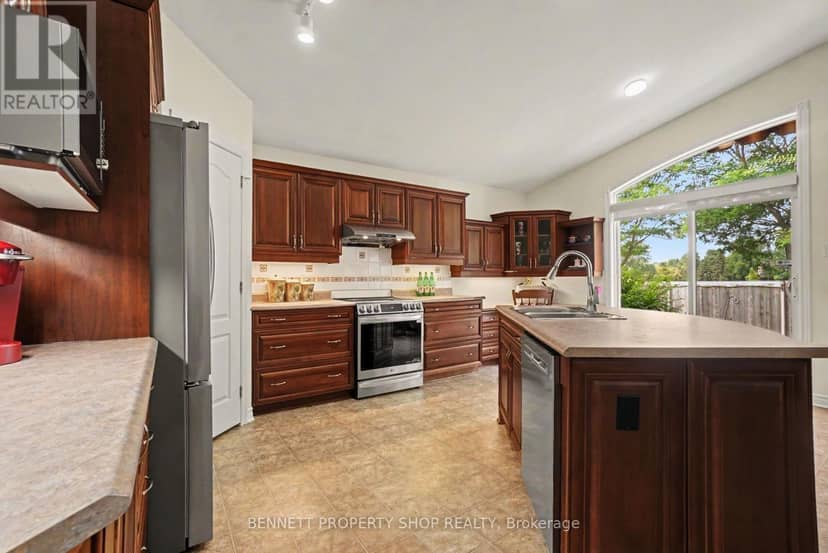 4219 Green Gables Lane — photo 13 of 19