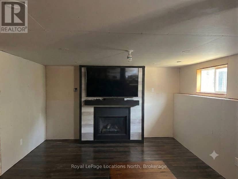 239 Atkinson Street — photo 7 of 12