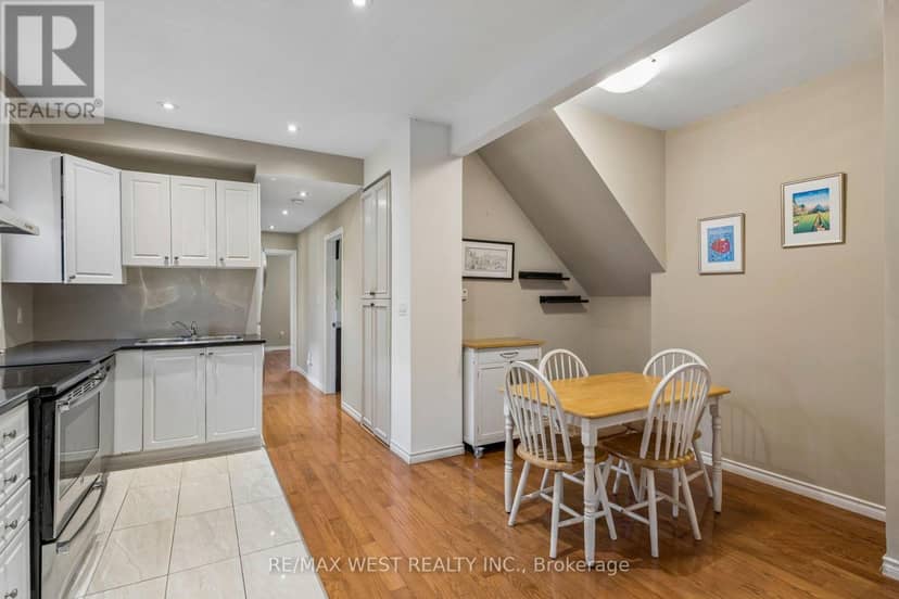 24 Victoria Street — photo 10 of 38