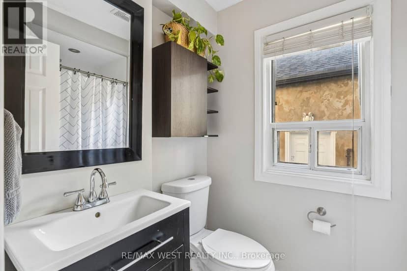 24 Victoria Street — photo 11 of 38