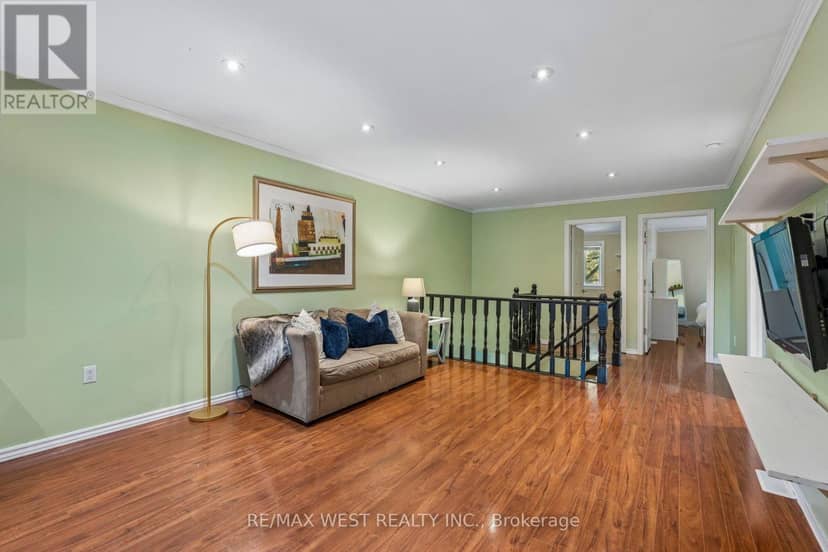 24 Victoria Street — photo 18 of 38