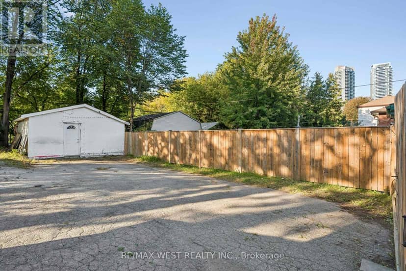 24 Victoria Street — photo 37 of 38