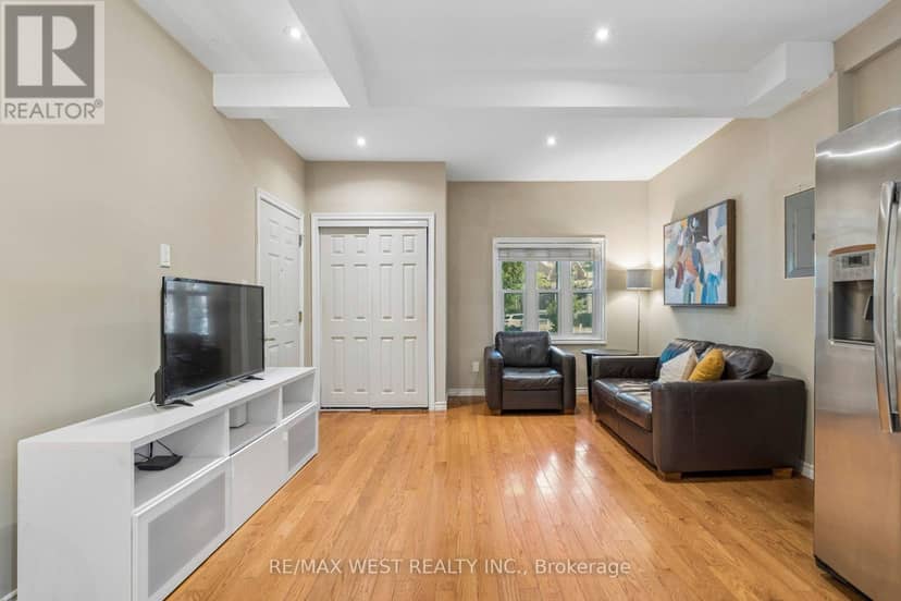 24 Victoria Street — photo 6 of 38