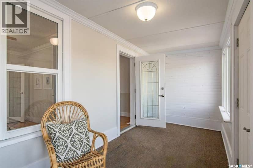 203 8th STREET W, Saskatoon, photo 3