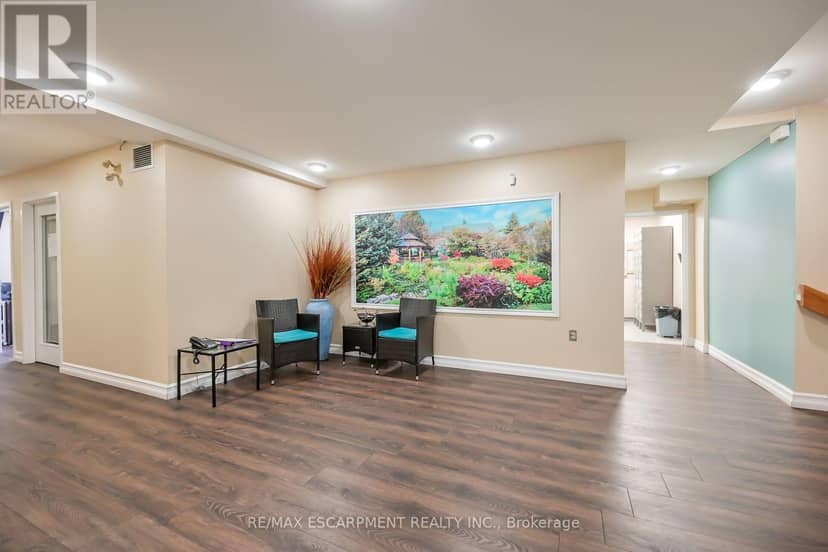 376 Silverbirch Boulevard — photo 35 of 40