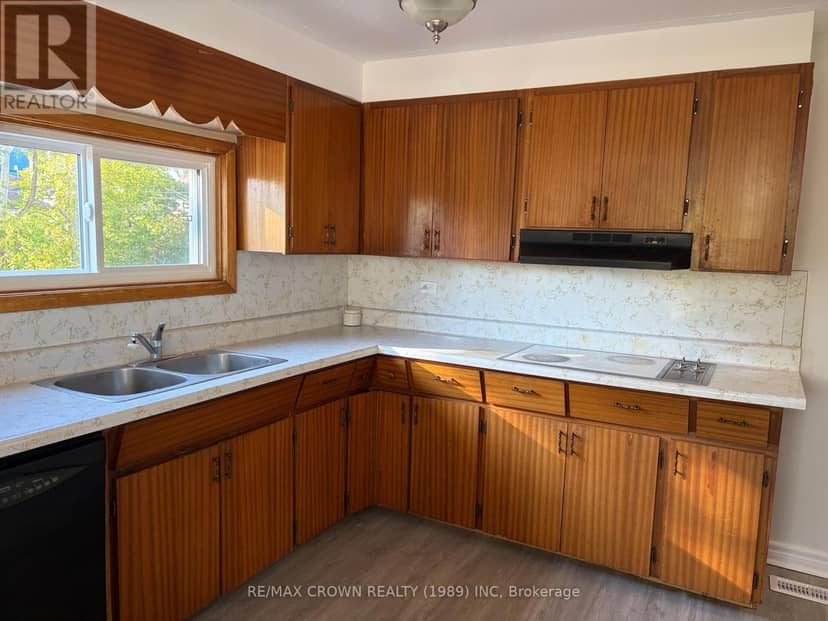 1327 Leroux Avenue — photo 19 of 40