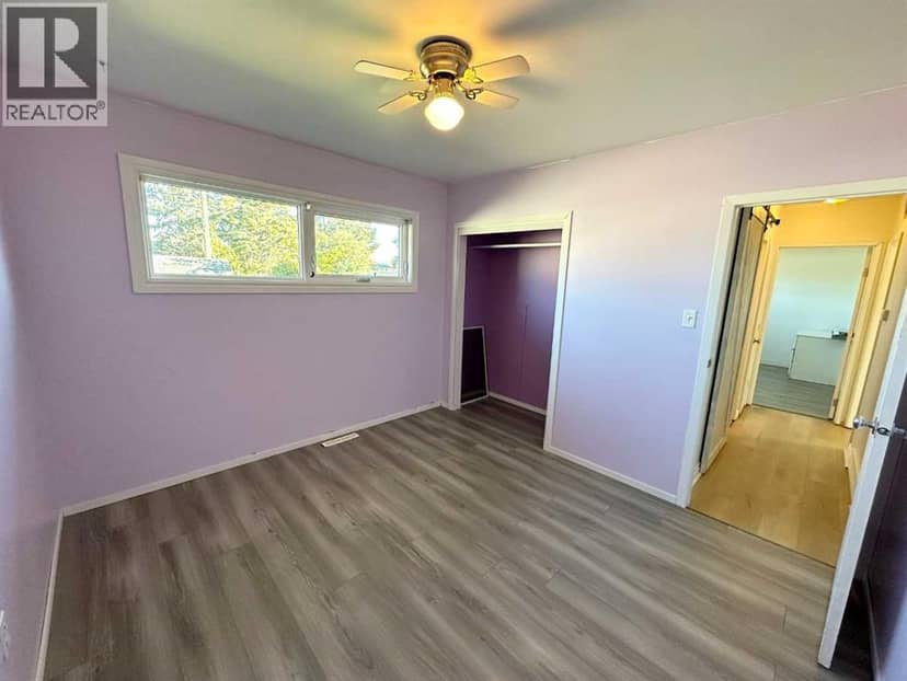 4514 53 Avenue — photo 10 of 22