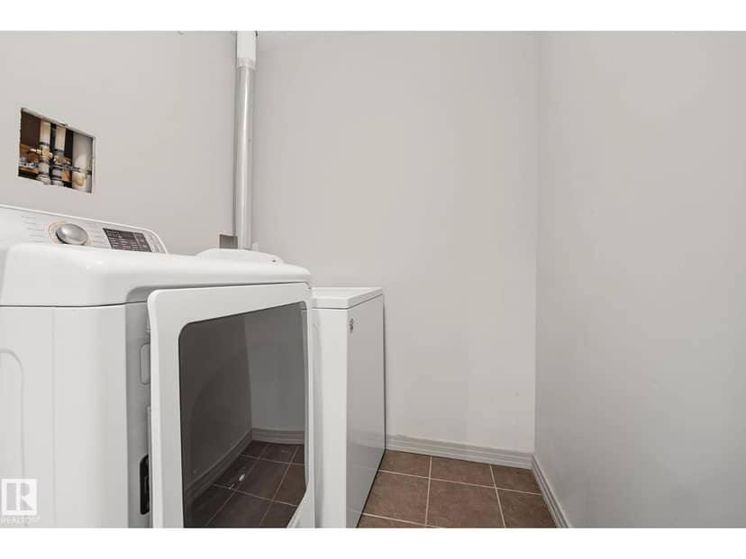 #111 5005 165 AV NW — photo 21 of 40