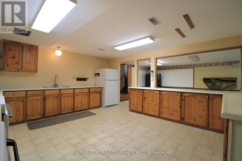 12 Chester Street — photo 17 of 31