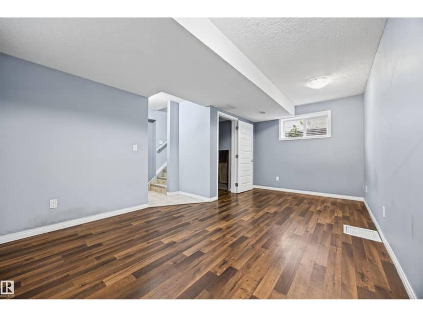 9626 106 AV NW — photo 39 of 40