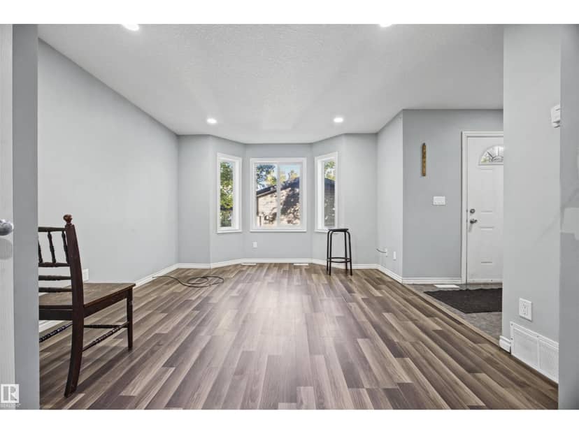 9626 106 AV NW, Edmonton, photo 7