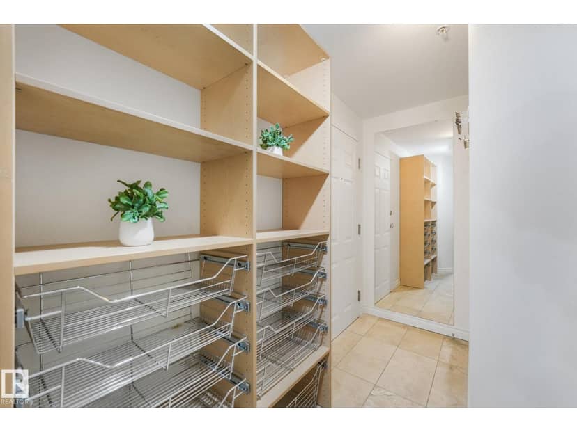 #902 10108 125 ST NW — photo 30 of 40