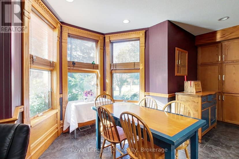 130 John Street — photo 17 of 40