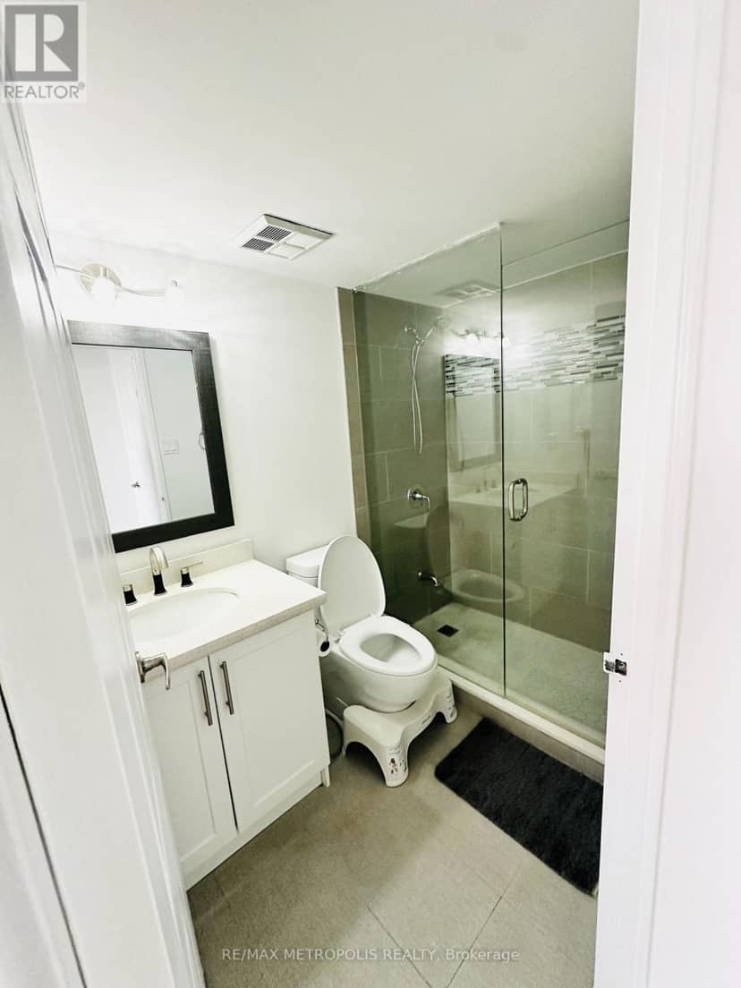 1207 - 80 Antibes Drive — photo 10 of 40