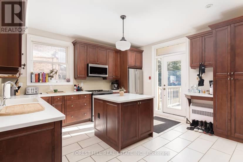 105 Balmoral Avenue, Toronto, photo 6