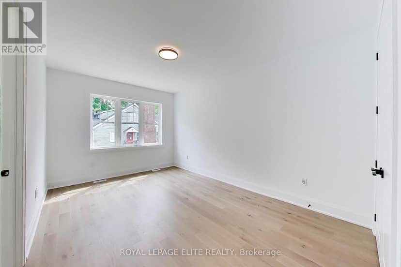 11 Dennison Street S — photo 14 of 40