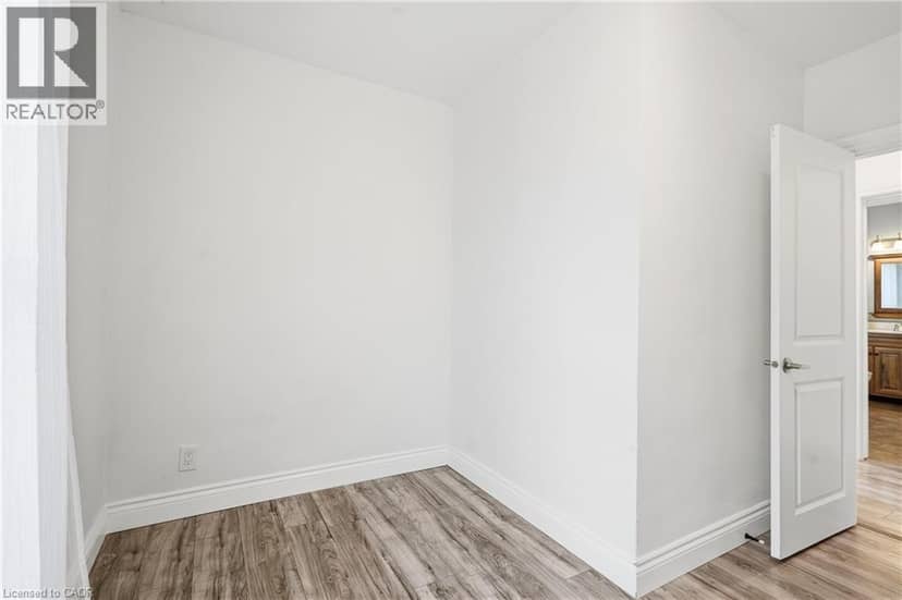 5098 ST LAWRENCE Avenue — photo 16 of 33