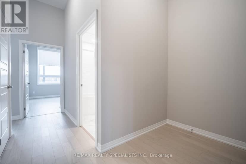 112 - 3265 Carding Mill Trail — photo 4 of 26