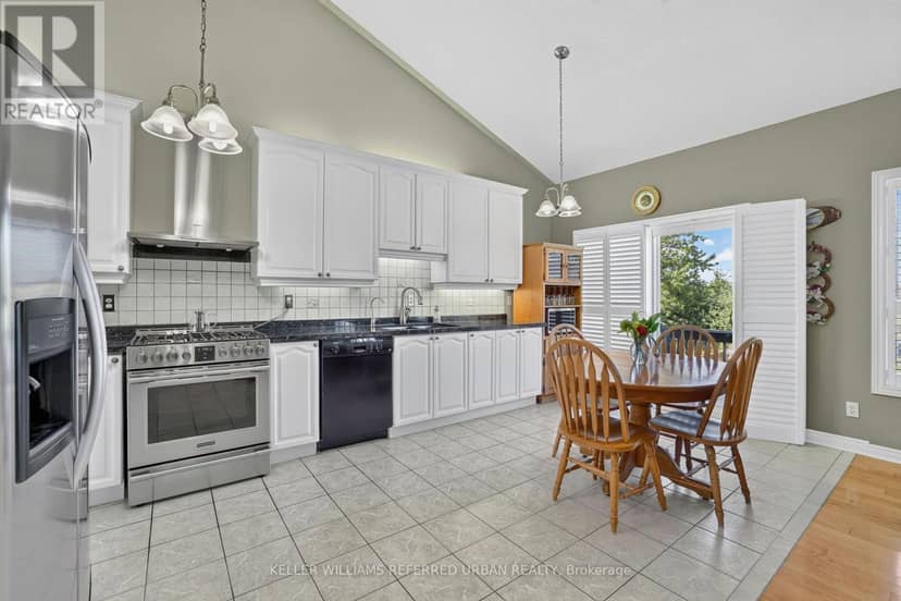 27 Summer Valley Drive — photo 12 of 40