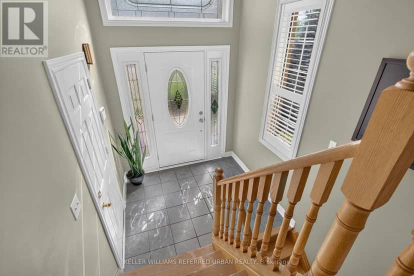 27 Summer Valley Drive — photo 4 of 40