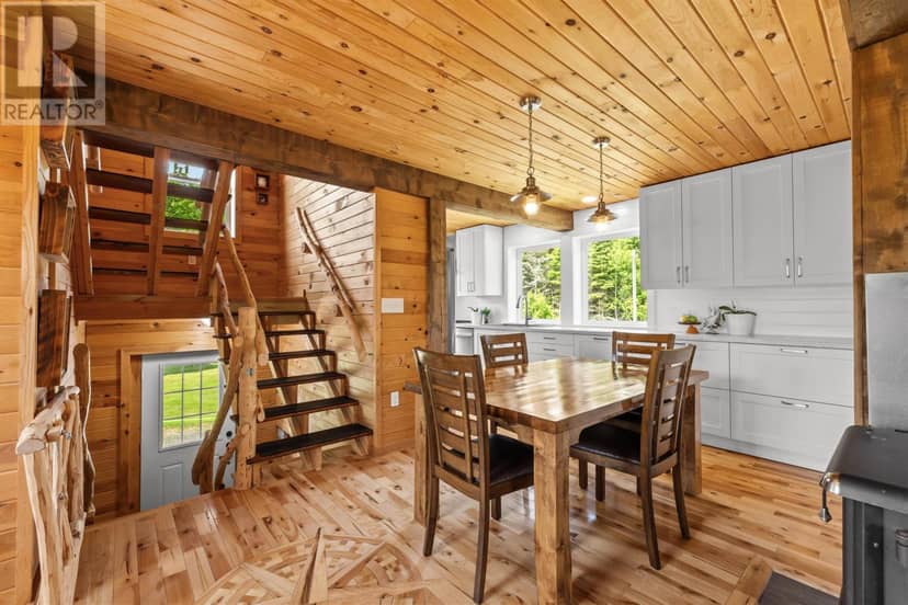 555 ST. CHARLES Road, Fortune Bridge, photo 2