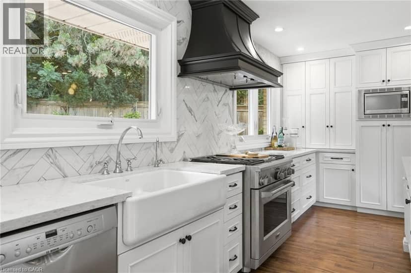 2 JAMESON Drive — photo 12 of 40